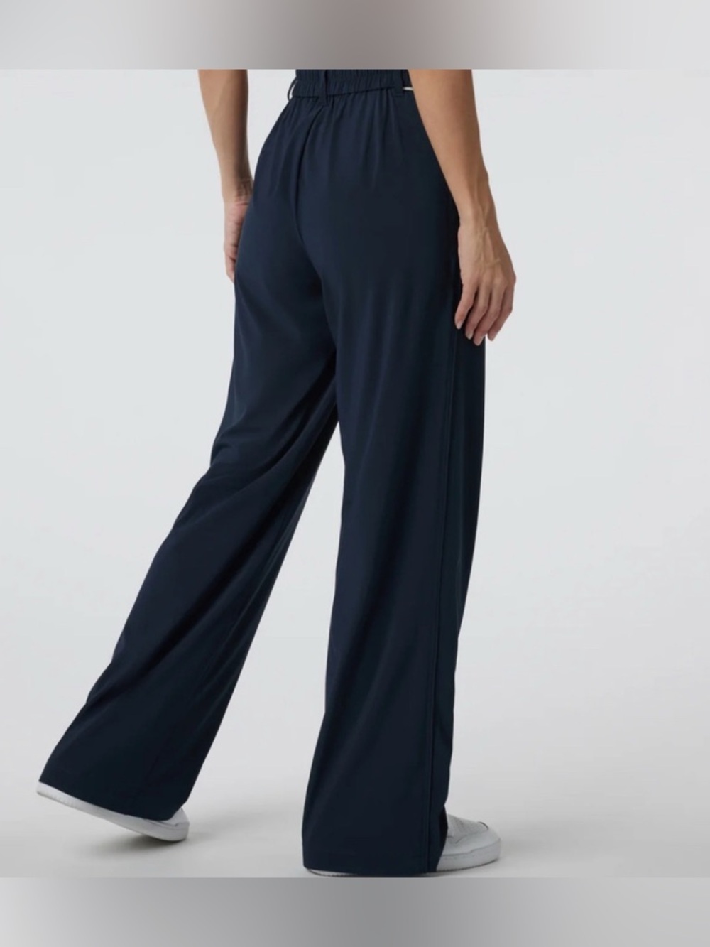 Vuori Women's Lightweight Pleated Front Villa Trouser Pant Navy Blue Extra Large - Picture 2 of 10